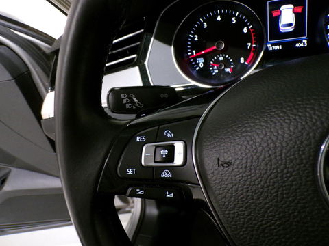 Volkswagen Passat Variant 1.8 TSI DSG Highline 180PK "Automaat" Apple-Carplay Full-LED Adaptive-cruise Keyless Stoelverwarming