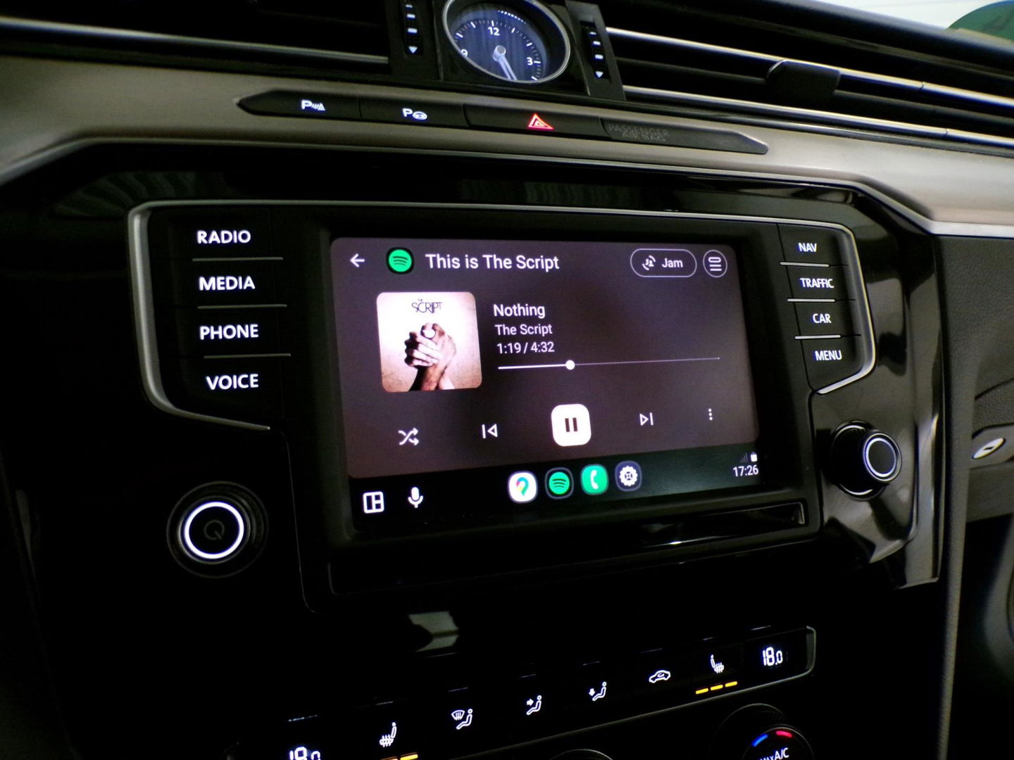 Volkswagen Passat Variant 1.8 TSI DSG Highline 180PK "Automaat" Apple-Carplay Full-LED Adaptive-cruise Keyless Stoelverwarming