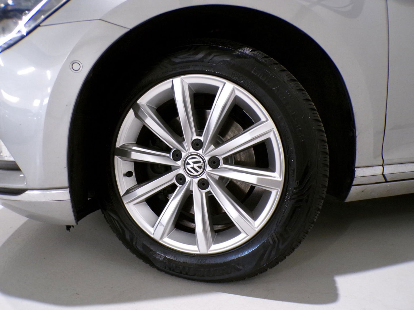 Volkswagen Passat Variant 1.8 TSI DSG Highline 180PK "Automaat" Apple-Carplay Full-LED Adaptive-cruise Keyless Stoelverwarming