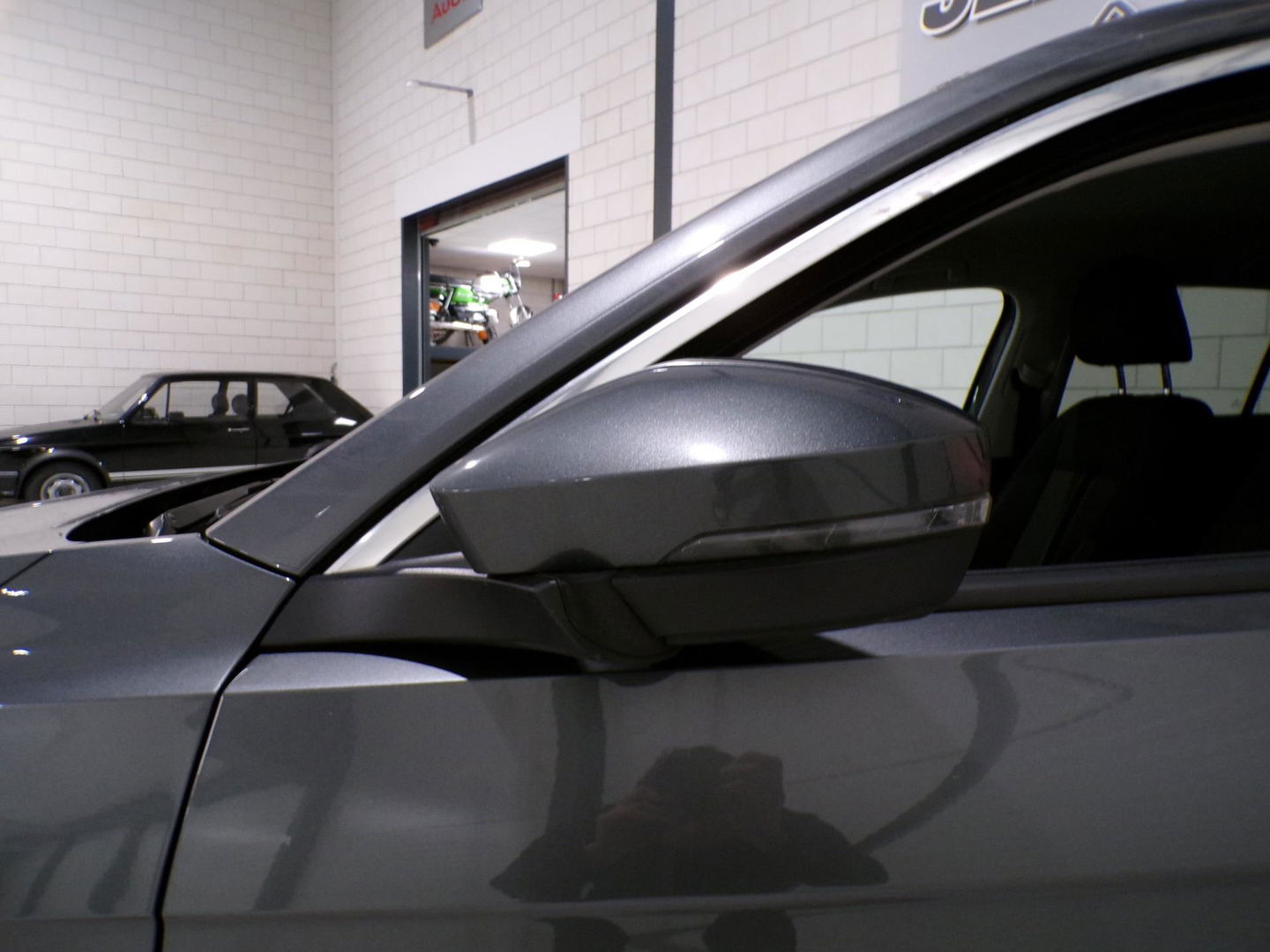 Volkswagen T-Roc 1.0 TSI Style "Origineel NL!" Virtual Apple-Carplay Adaptive-Cruise Parkeersensoren Navigatie Lane-assist