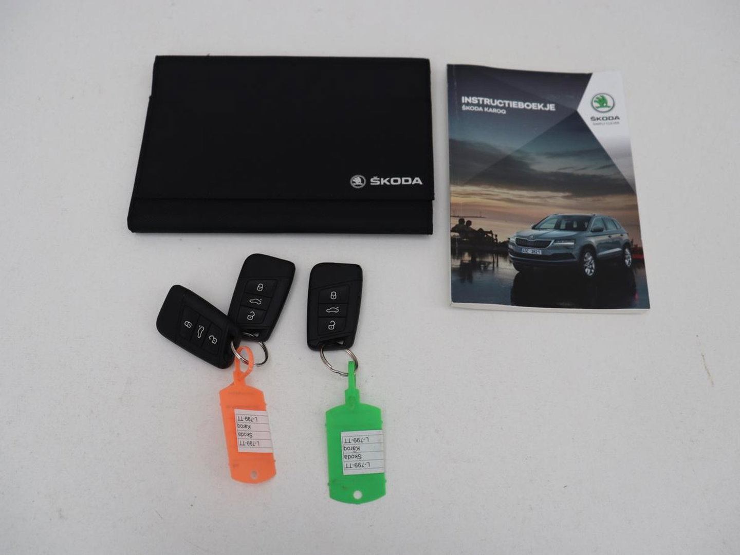 Škoda Karoq 1.5 TSI Sportline | Trekhaak | Stoelverwarming | Virtual Cockpit | Stuurverwarming | Carplay | Sportstoelen | Camera | Navigatie | Cruise control | Parkeerhulp