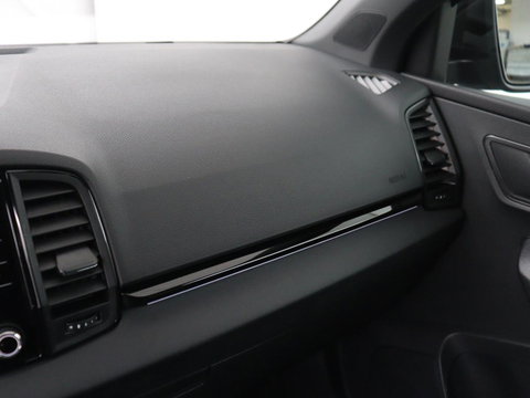 Škoda Karoq 1.5 TSI Sportline | Trekhaak | Stoelverwarming | Virtual Cockpit | Stuurverwarming | Carplay | Sportstoelen | Camera | Navigatie | Cruise control | Parkeerhulp