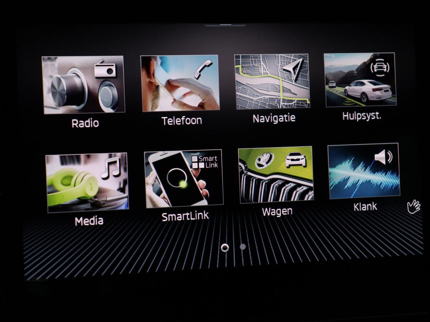 Škoda Karoq 1.5 TSI Sportline | Trekhaak | Stoelverwarming | Virtual Cockpit | Stuurverwarming | Carplay | Sportstoelen | Camera | Navigatie | Cruise control | Parkeerhulp