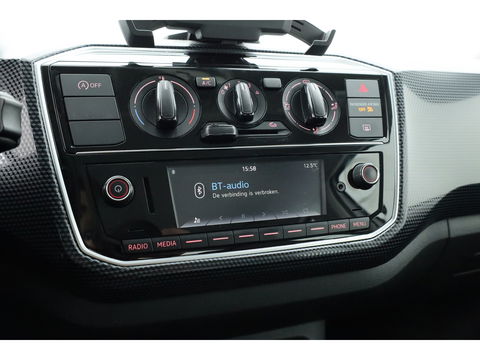 Volkswagen up! 1.0 BMT move up! | Airco | Bluetooth | Radio | Licht\Regen Sensor | DAB | All season