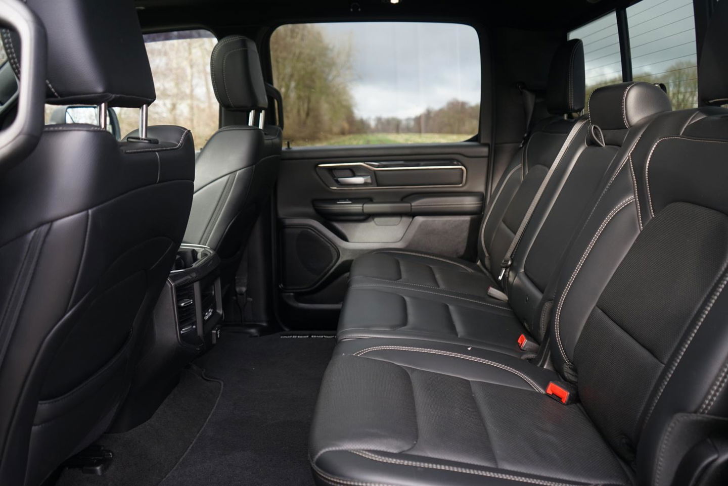 Dodge Ram 1500 4X4 5.7 V8 4x4 Crew Cab 5'7 Sport