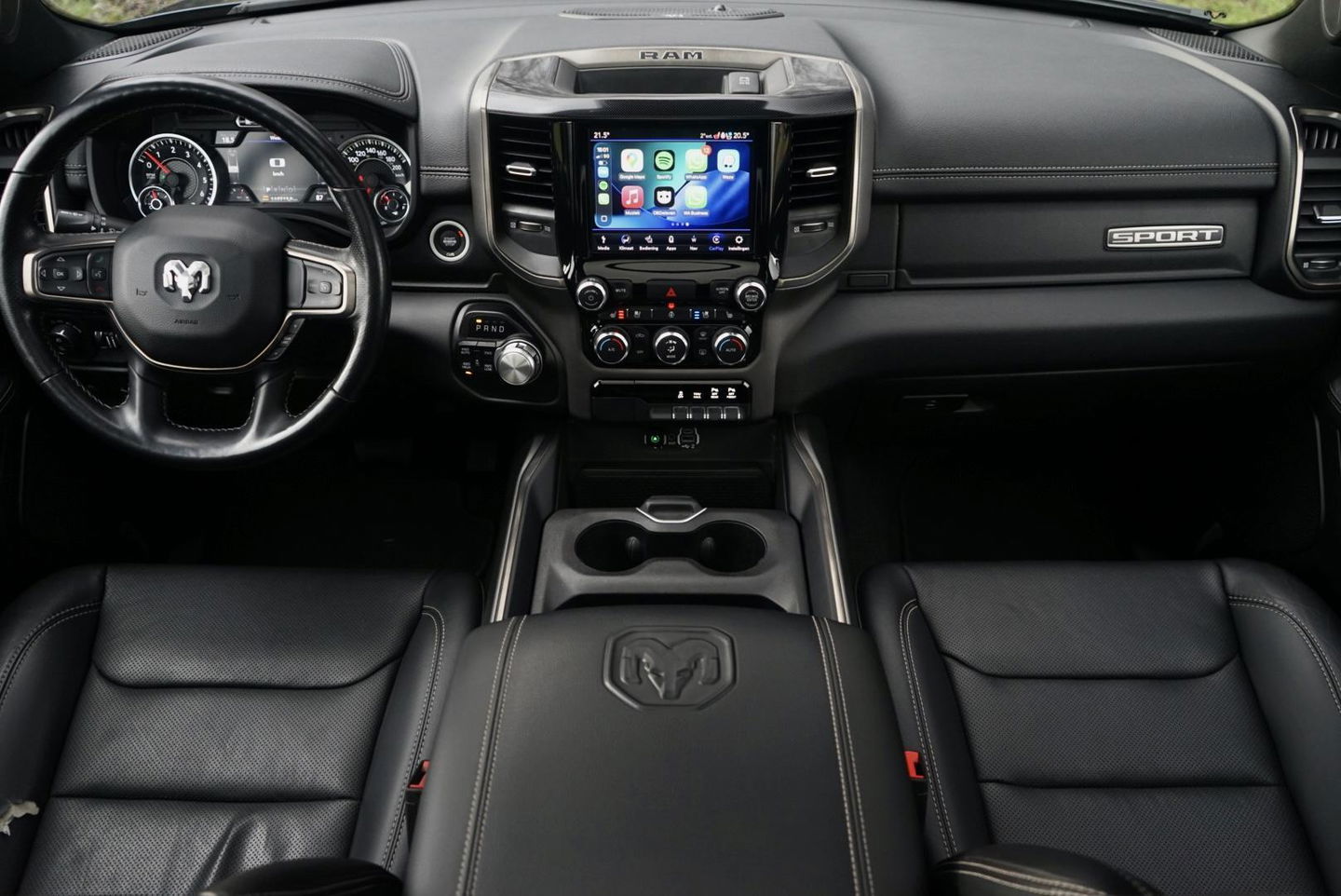 Dodge Ram 1500 4X4 5.7 V8 4x4 Crew Cab 5'7 Sport