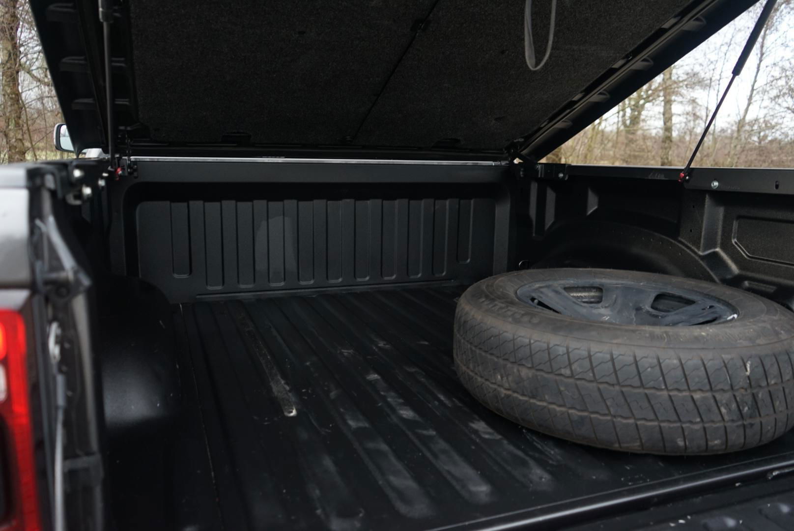 Dodge Ram 1500 4X4 5.7 V8 4x4 Crew Cab 5'7 Sport