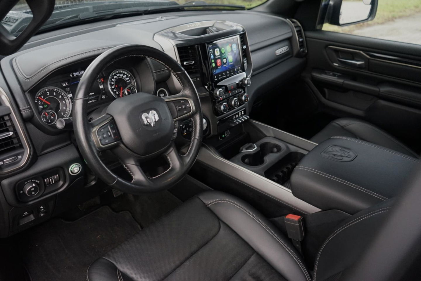 Dodge Ram Pick-Up 1500 4X4 5.7 V8 4x4 Crew Cab 5'7 Sport