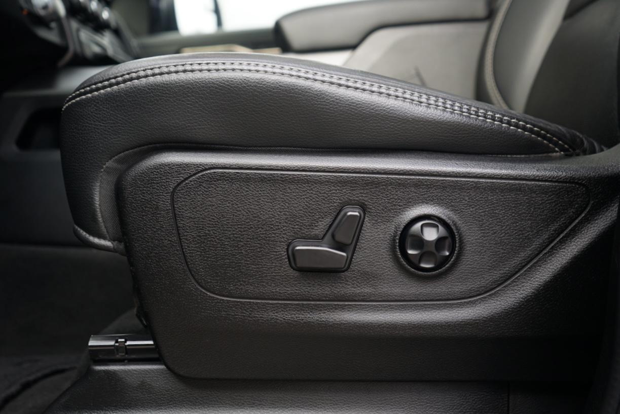 Dodge Ram Pick-Up 1500 4X4 5.7 V8 4x4 Crew Cab 5'7 Sport