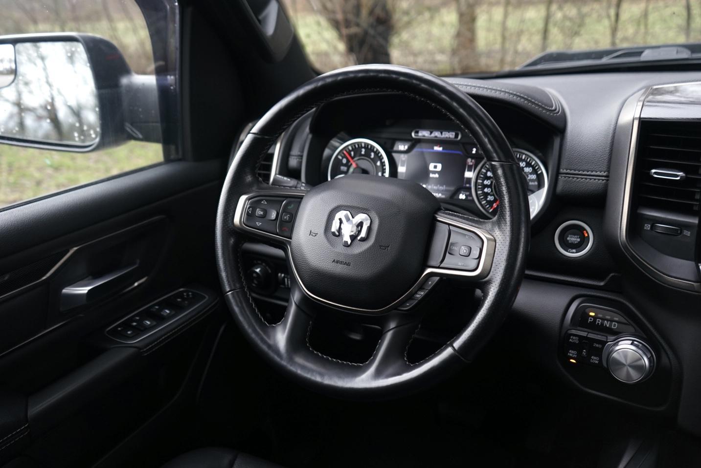 Dodge Ram Pick-Up 1500 4X4 5.7 V8 4x4 Crew Cab 5'7 Sport