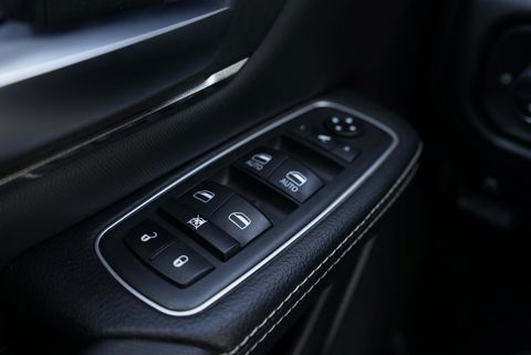 Dodge Ram Pick-Up 1500 4X4 5.7 V8 4x4 Crew Cab 5'7 Sport