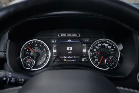 Dodge Ram Pick-Up 1500 4X4 5.7 V8 4x4 Crew Cab 5'7 Sport