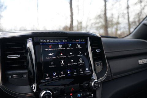 Dodge Ram 1500 4X4 5.7 V8 4x4 Crew Cab 5'7 Sport