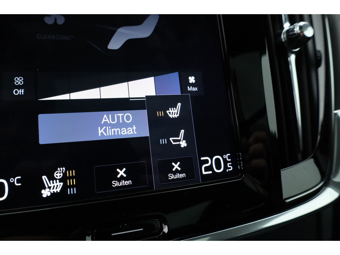 Volvo V90 Cross Country 2.0 T5 Pro | Luchtvering Four-C | Massage | Trekhaak | Pano | Head up | 360 Camera | Blis | Memory |