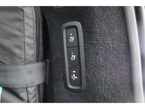 Volvo V90 Cross Country 2.0 T5 Pro | Luchtvering Four-C | Massage | Trekhaak | Pano | Head up | 360 Camera | Blis | Memory |