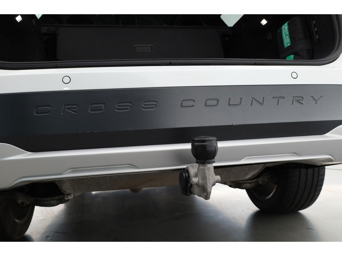 Volvo V90 Cross Country 2.0 T5 Pro | Luchtvering Four-C | Massage | Trekhaak | Pano | Head up | 360 Camera | Blis | Memory |