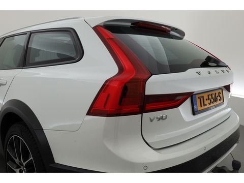 Volvo V90 Cross Country 2.0 T5 Pro | Luchtvering Four-C | Massage | Trekhaak | Pano | Head up | 360 Camera | Blis | Memory |