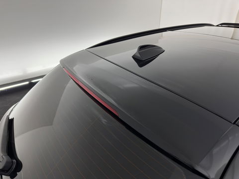 BMW 5 Serie Touring 525d High Executive Luxury-Line Aut.*PANO | LEATHER | BI-XENON | DIGI-COCKPIT | HARMAN/KARDON | MEMORY-PACK | HEATED-COMFORTSEATS | NAVI-FULLMAP | ECC | PRIVACYGLASS | CAMERA | LANEASSIST | PDC | TOWBAR | 18"ALU*