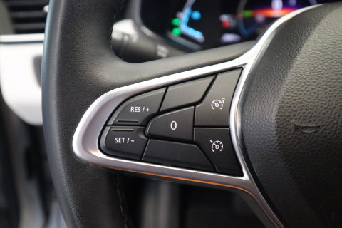 Renault Clio 1.6 E-Tech Hybrid 145 Evolution Navigatie Full-led PDC 24 Maanden garantie* (Vraag naar de voorwaarden)