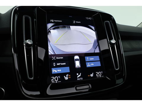 Volvo XC40 1.5 T4 Plug-in hybrid Ultimate Dark | Pano-dak | Leder | 360 camera | Voorruitverw. | Adap. Cruise | Blis | H&K audio |