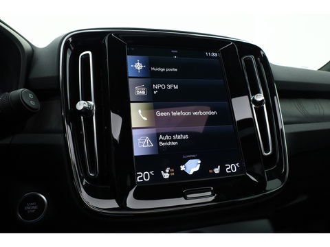 Volvo XC40 1.5 T5 Plug-in hybrid Ultimate Dark | Pano-dak | 360 camera | ACC | Blis | H&K Audio | Voorruitverw. | Sportstoelen |