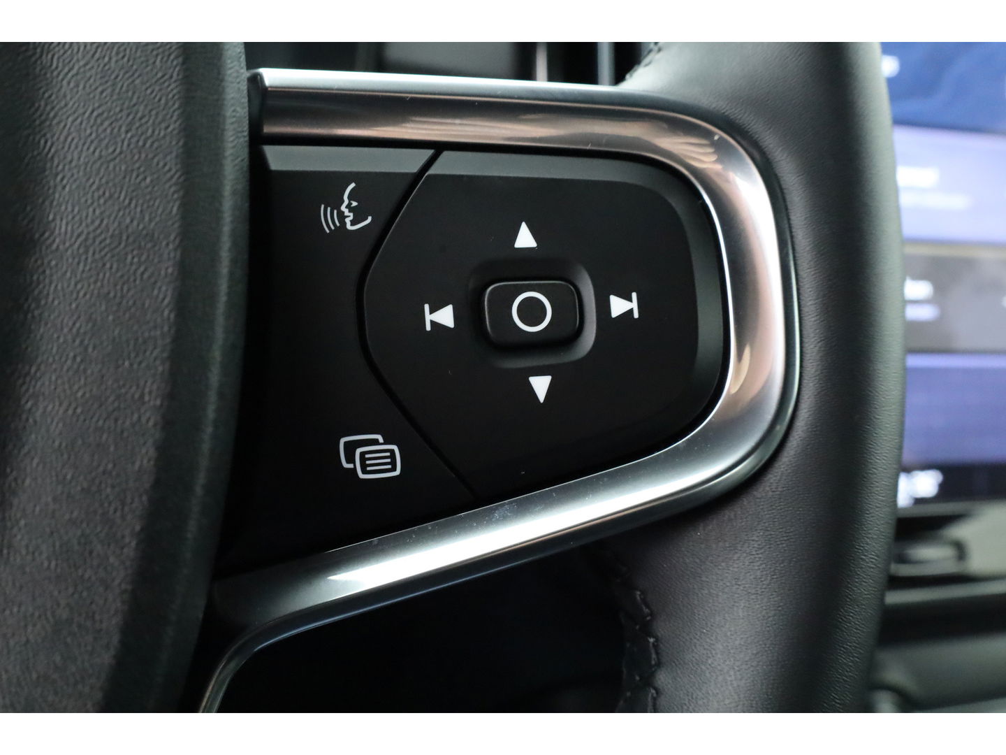 Volvo XC40 2.0 B3 Core | Facelift | achteruitrijcamera | Carplay |