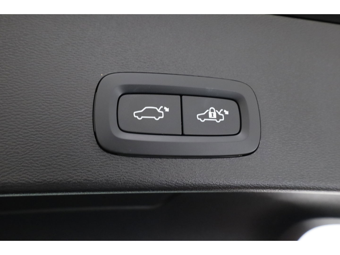 Volvo XC40 2.0 B3 Core | Facelift | achteruitrijcamera | Carplay |