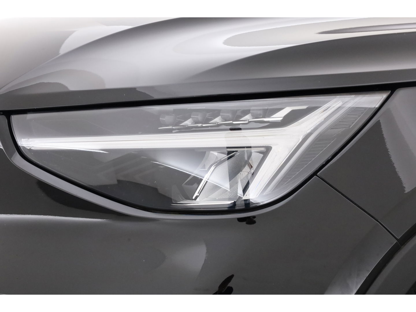 Volvo XC40 2.0 B3 Core | Facelift | achteruitrijcamera | Carplay |