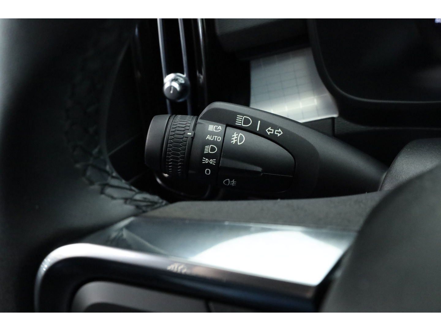 Volvo XC40 2.0 B3 Core | Facelift | achteruitrijcamera | Carplay |