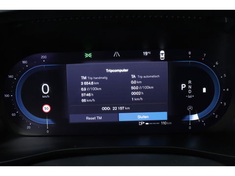 Volvo XC40 2.0 B3 Core | Facelift | achteruitrijcamera | Carplay |