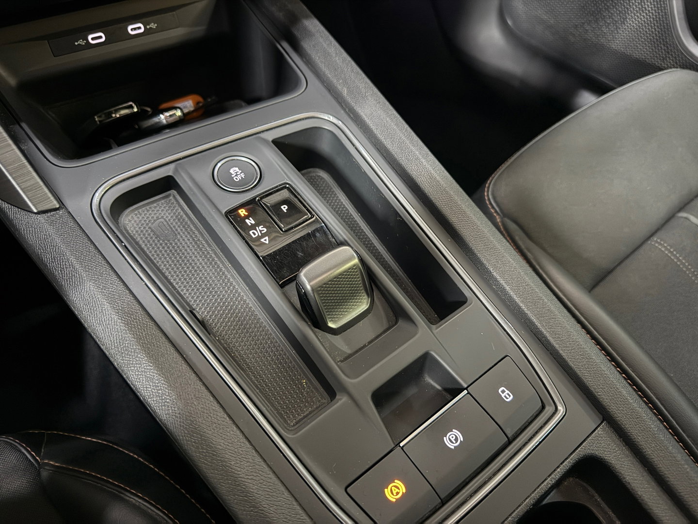 CUPRA Leon Sportstourer 1.4 e-Hybrid VZ Copper Edition, Pano, Full Options