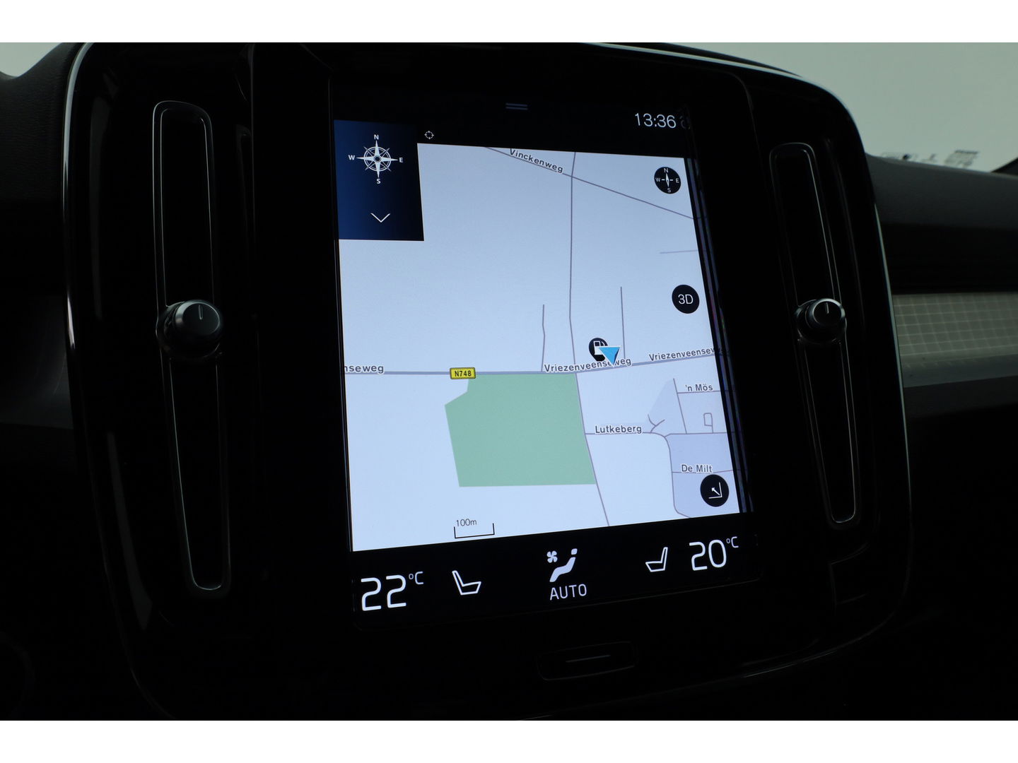 Volvo XC40 1.5 T4 Plug-in hybrid Plus Bright | Facelift | trekhaak | H&K Audio | carplay | stoel & stuur verwarming | Memory |