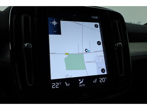 Volvo XC40 1.5 T4 Plug-in hybrid Plus Bright | Facelift | trekhaak | H&K Audio | carplay | stoel & stuur verwarming | Memory |