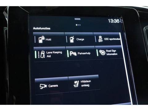 Volvo XC40 1.5 T4 Plug-in hybrid Plus Bright | Facelift | trekhaak | H&K Audio | carplay | stoel & stuur verwarming | Memory |