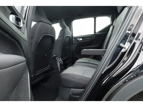 Volvo XC40 1.5 T4 Plug-in hybrid Plus Bright | Facelift | trekhaak | H&K Audio | carplay | stoel & stuur verwarming | Memory |