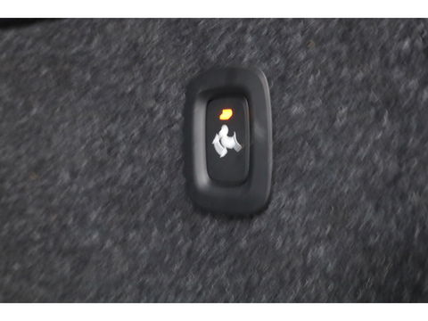 Volvo XC40 1.5 T4 Plug-in hybrid Plus Bright | Facelift | trekhaak | H&K Audio | carplay | stoel & stuur verwarming | Memory |