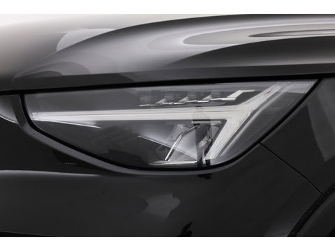 Volvo XC40 1.5 T4 Plug-in hybrid Plus Bright | Facelift | trekhaak | H&K Audio | carplay | stoel & stuur verwarming | Memory |