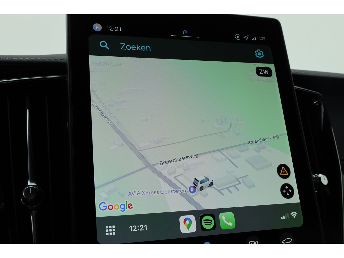 Volvo XC60 2.0 T8 Plug-in hybrid AWD Ultra Black Edition | Pano-dak | H&K Audio | Head up | Gelaagd Glas | Blis | ACC | 360 camera |