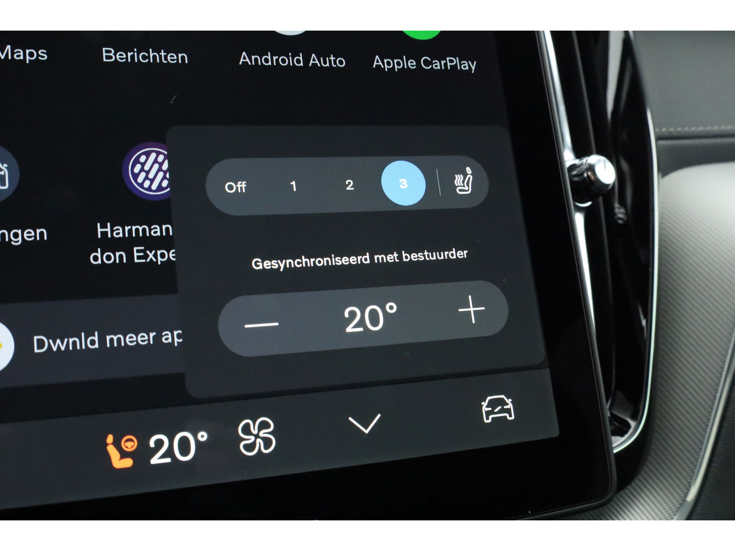 Volvo XC60 2.0 T8 Plug-in hybrid AWD Ultra Black Edition | Pano-dak | H&K Audio | Head up | Gelaagd Glas | Blis | ACC | 360 camera |