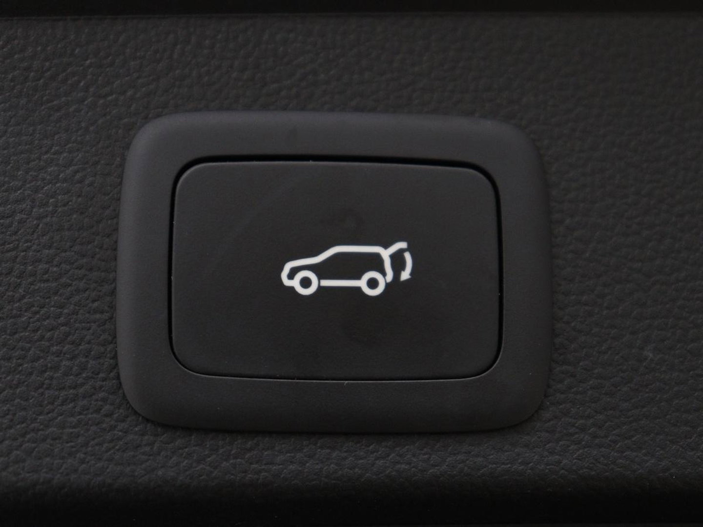 MG Marvel R Luxury 70 kWh | SOH 96% | Panoramadak | Stoelventilatie | Leder | 360 Camera | Adaptive cruise | Wamtepomp | Sfeerverlichting | Stoelverwarming | Carplay | Navigatie | Keyless