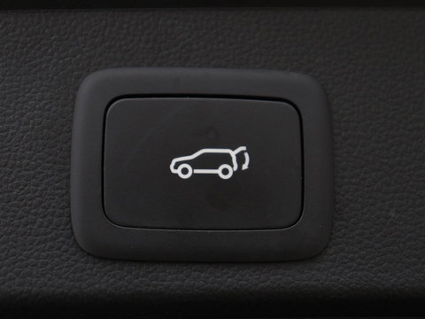 MG Marvel R Luxury 70 kWh | SOH 96% | Panoramadak | Stoelventilatie | Leder | 360 Camera | Adaptive cruise | Wamtepomp | Sfeerverlichting | Stoelverwarming | Carplay | Navigatie | Keyless