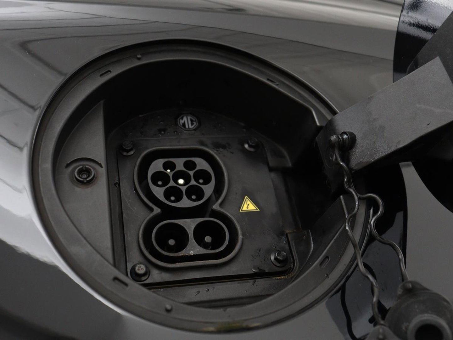 MG Marvel R Luxury 70 kWh | SOH 96% | Panoramadak | Stoelventilatie | Leder | 360 Camera | Adaptive cruise | Wamtepomp | Sfeerverlichting | Stoelverwarming | Carplay | Navigatie | Keyless