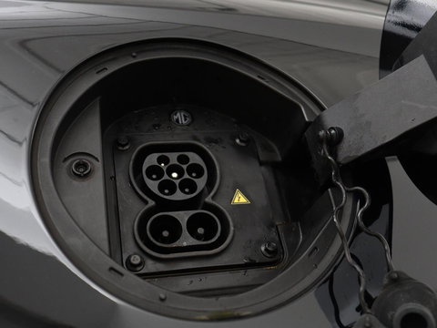 MG Marvel R Luxury 70 kWh | SOH 96% | Panoramadak | Stoelventilatie | Leder | 360 Camera | Adaptive cruise | Wamtepomp | Sfeerverlichting | Stoelverwarming | Carplay | Navigatie | Keyless