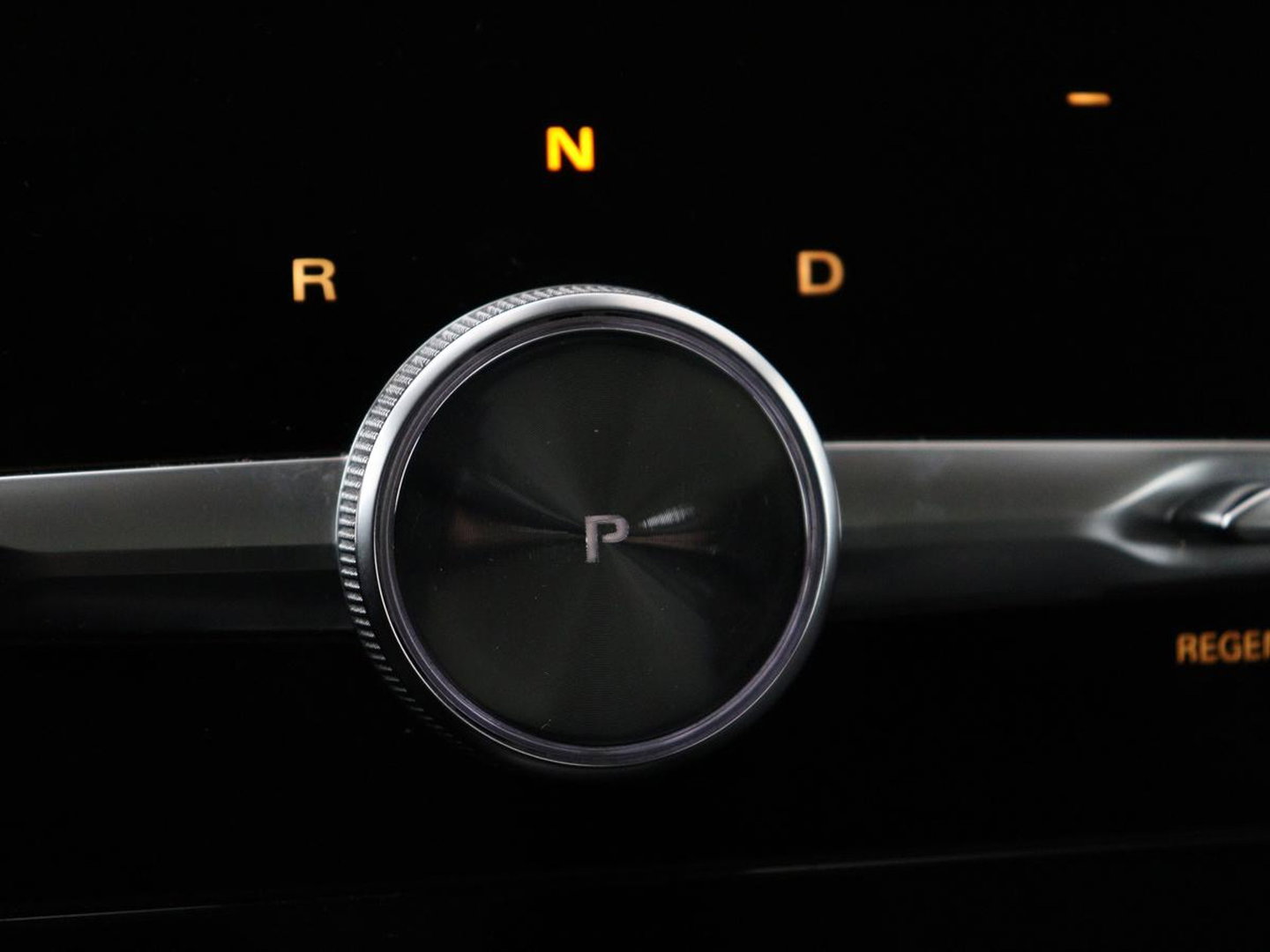 MG Marvel R Luxury 70 kWh | SOH 96% | Panoramadak | Stoelventilatie | Leder | 360 Camera | Adaptive cruise | Wamtepomp | Sfeerverlichting | Stoelverwarming | Carplay | Navigatie | Keyless