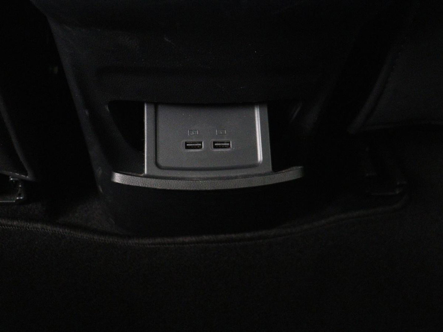 MG Marvel R Luxury 70 kWh | SOH 96% | Panoramadak | Stoelventilatie | Leder | 360 Camera | Adaptive cruise | Wamtepomp | Sfeerverlichting | Stoelverwarming | Carplay | Navigatie | Keyless