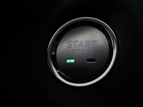 MG Marvel R Luxury 70 kWh | SOH 96% | Panoramadak | Stoelventilatie | Leder | 360 Camera | Adaptive cruise | Wamtepomp | Sfeerverlichting | Stoelverwarming | Carplay | Navigatie | Keyless