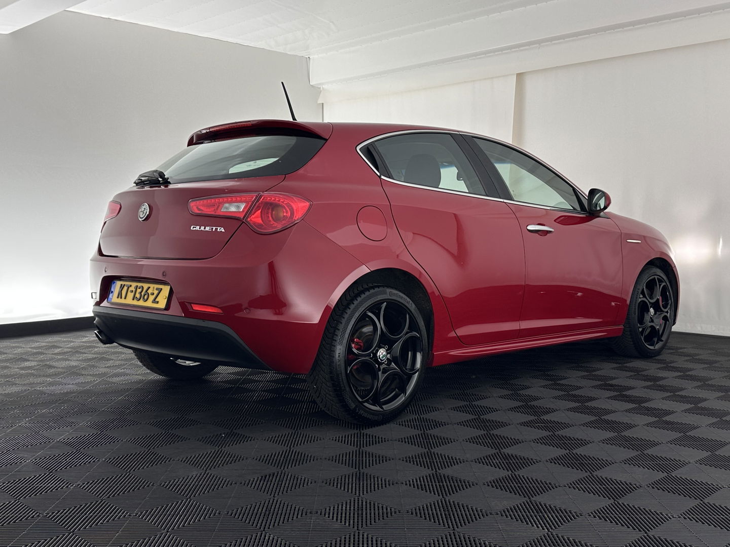Alfa Romeo Giulietta 1.6 JTDm Super Aut. *NAVI-FULLMAP | SPORTSEATS | SHIFTPADDLES | ECC | PDC | CRUISE | 18''ALU*