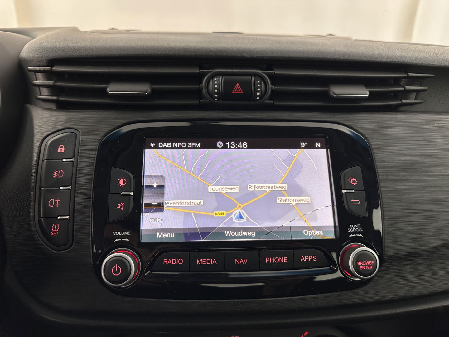 Alfa Romeo Giulietta 1.6 JTDm Super Aut. *NAVI-FULLMAP | SPORTSEATS | SHIFTPADDLES | ECC | PDC | CRUISE | 18''ALU*