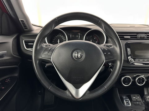 Alfa Romeo Giulietta 1.6 JTDm Super Aut. *NAVI-FULLMAP | SPORTSEATS | SHIFTPADDLES | ECC | PDC | CRUISE | 18''ALU*