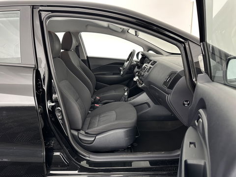 Kia Rio 1.2 CVVT ComfortLine *AIRCO | RADIO-CD/MP3 | COMFORTSEATS | TOWBAR*